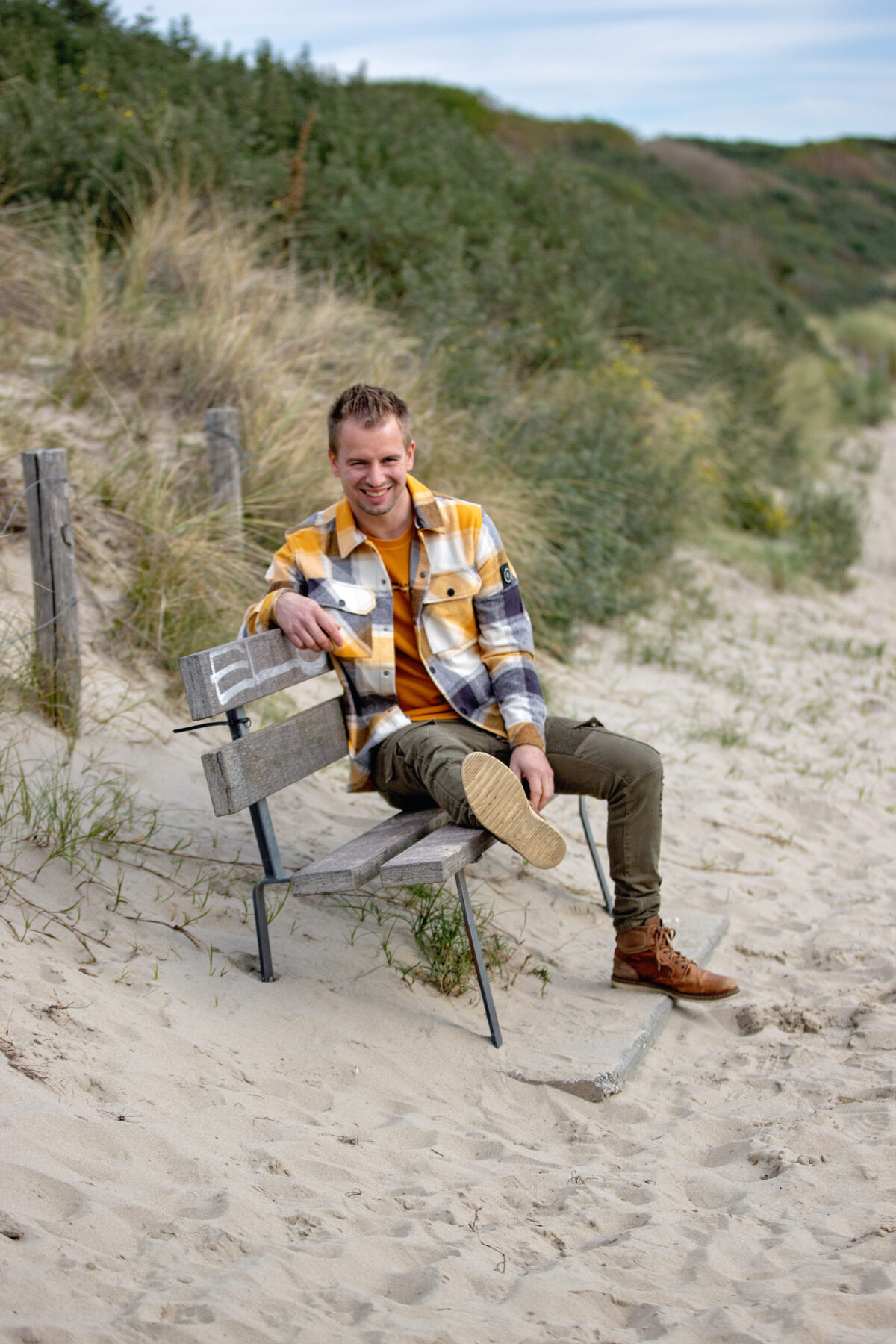 gezinsfotograaf buiten familieshoot in bos buitenshoots gezin gezinsfoto’s natuur